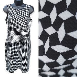 ILE Graphic Side Ruching Sleeveless Dress Black & White Size 8
